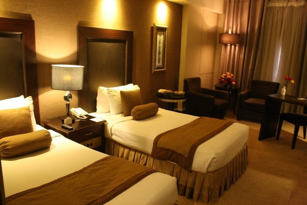 Smart Hotel Lahore Luaran gambar