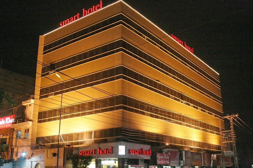 Smart Hotel Lahore Luaran gambar