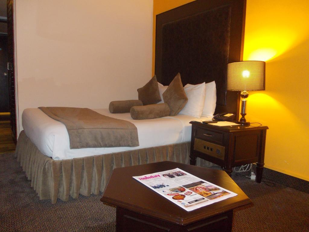 Smart Hotel Lahore Bilik gambar