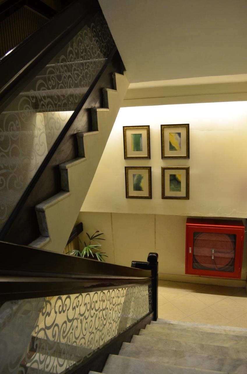 Smart Hotel Lahore Luaran gambar