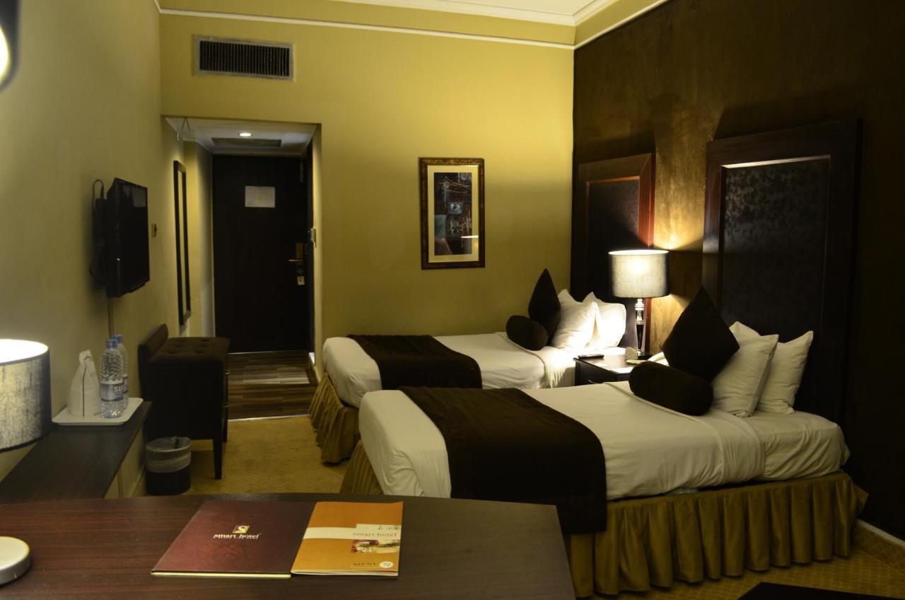 Smart Hotel Lahore Luaran gambar