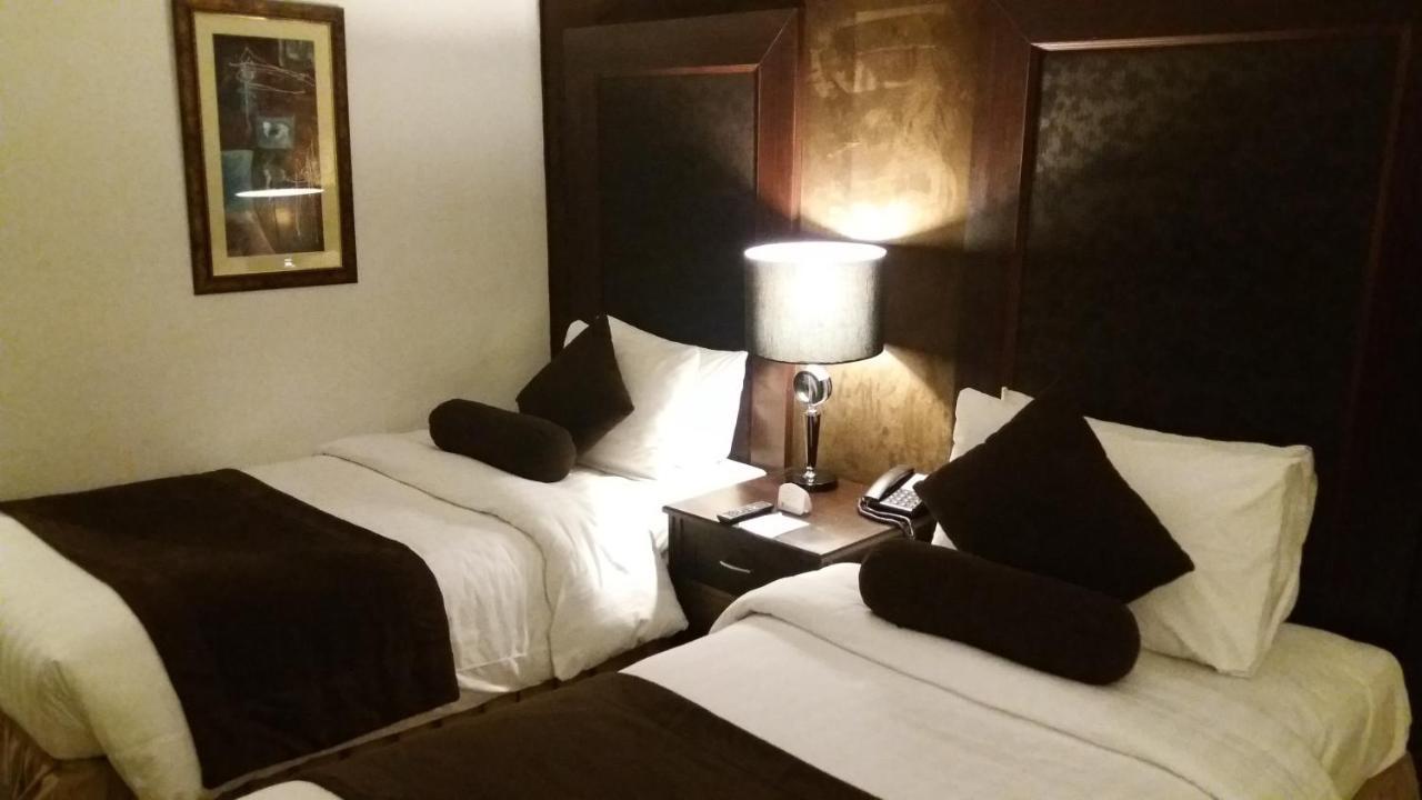 Smart Hotel Lahore Luaran gambar